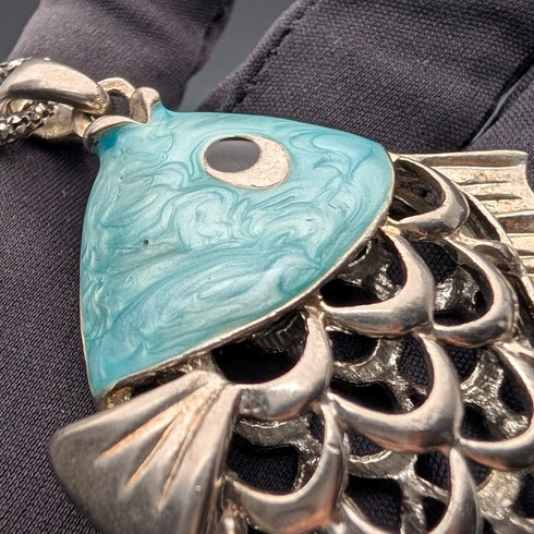 ヴィンテージ 純銀製 エナメル装飾 大型魚型ペンダント 純銀ネックレス付 計44g